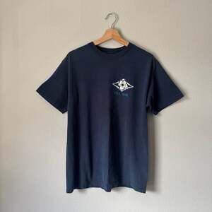 Y2K Del Sol Hibiscus Flower Navy Graphic T Shirt Medium